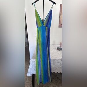 Fashion Nova Plisse Blue Green Maxi Dress Size L NWT